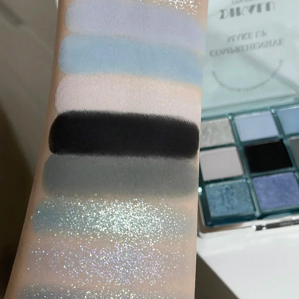 Blue Black Eyeshadow