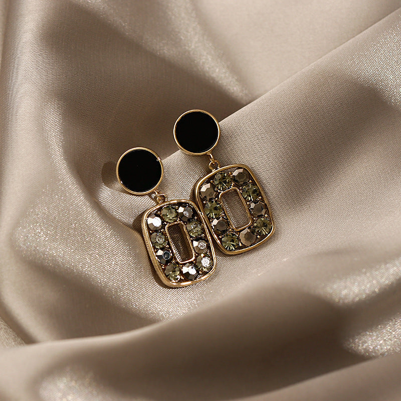 Temperament Earrings
